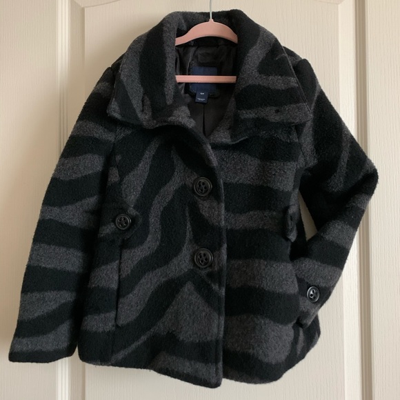 Girl’s GapKids Peacoat - Picture 2 of 5
